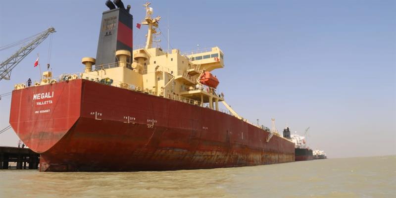 الموانئ: رسو عشر ناقلات نفطية عند ارصفة ميناء خور الزبير التخصصي