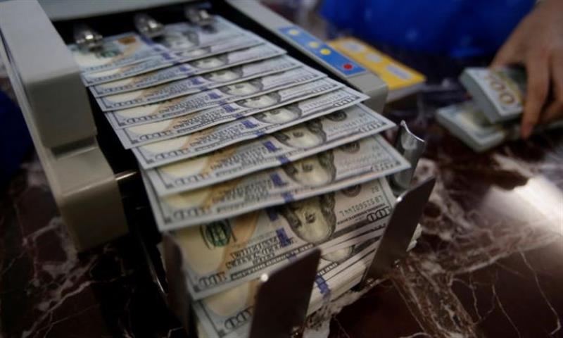 اسعار صرف الدولار امام الدينار في الاسواق المحلية