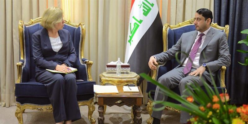 الغزي يستقبل السفير الأسترالي في بغداد