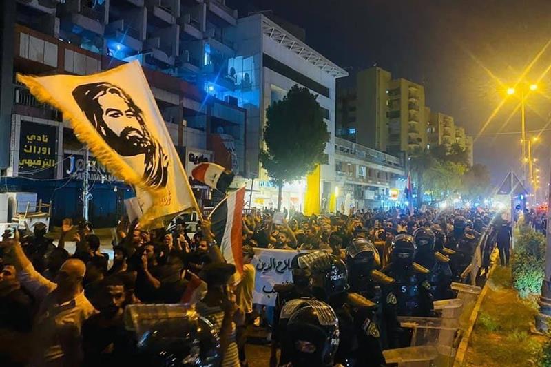 عرب معلقا على ”التظاهرات”: جهات تدفع الشعب للضغط من أجل تشكيل الحكومة