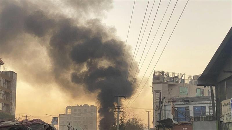 ثلاثة انفجارات تهز مدرسة للبنين وسط كابل بافغانستان