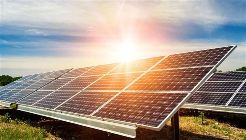 العراق يباشر العمل بالمراحل الأولية لإنشاء محطات الطاقة الشمسية