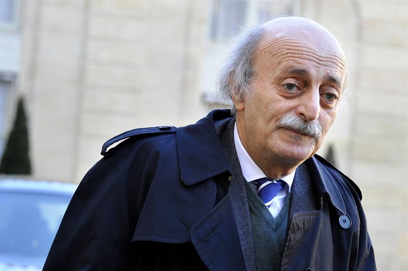 جنبلاط: قرار الحريري تعليق عمله السياسي يعني إطلاق يد 