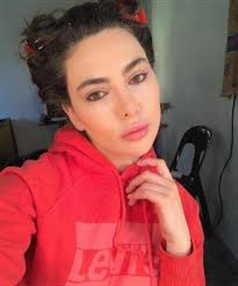 ما قصة الكاميرا الأمامية؟
دراسة ترصد علاقة بين صور السيلفي وزيادة الطلب على تجميل الأنف