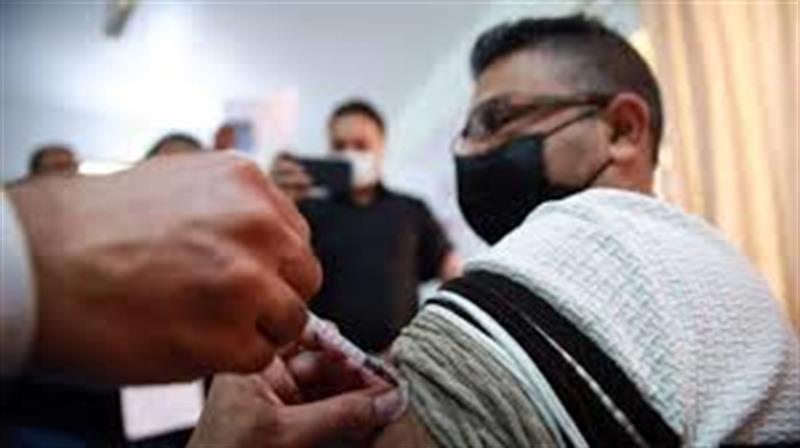 الصحة تسجل 4 وفيات و 370 إصابة جديدة بكورونا