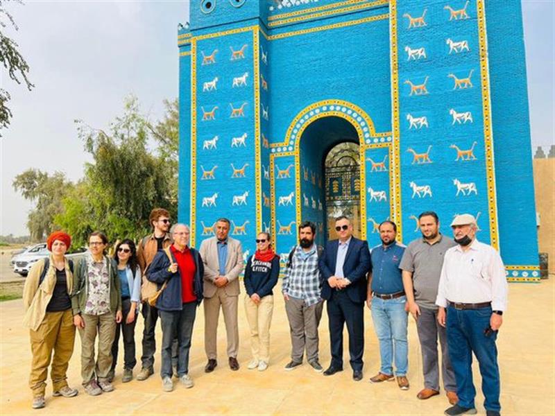 بعثة إيطالية تزور مدينة بابل الآثارية (صور)