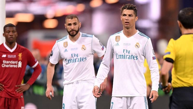 بنزيما يهدد رقم رونالدو في دوري الأبطال