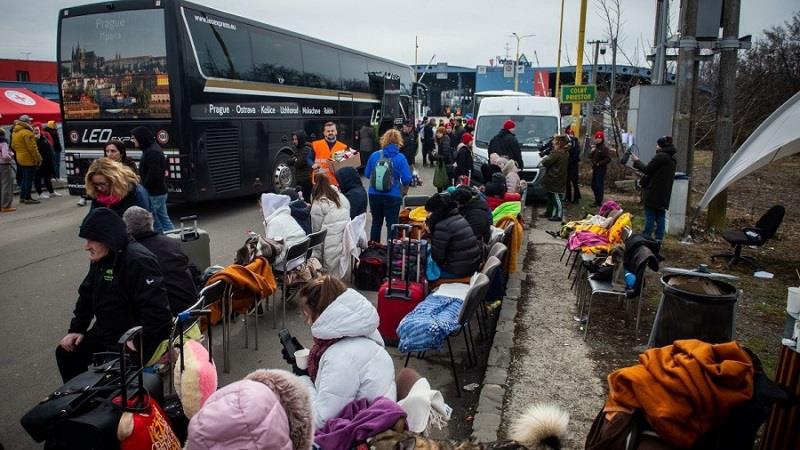 الدفاع الروسية تعلن عن وقف إطلاق النار وفتح الممرات الإنسانية لخروج المدنيين من ماريوبول وفولنوفاخا