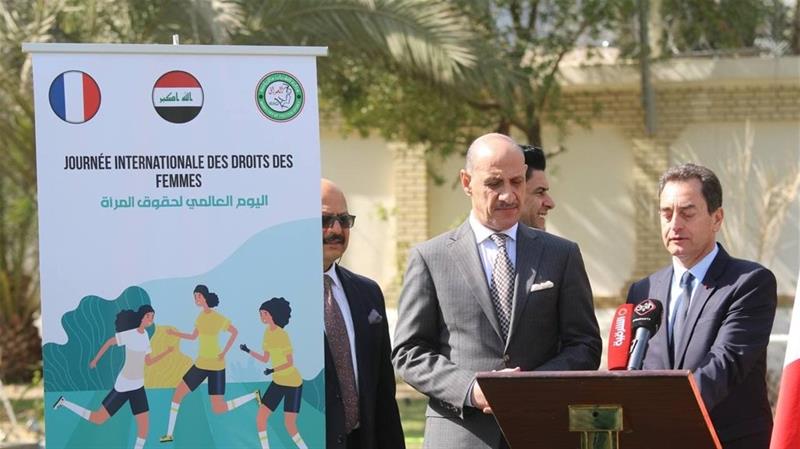 اتحاد الكرة يوقع مذكرة تعاون مع نظيره الفرنسي لتطوير الكرة النسويّة