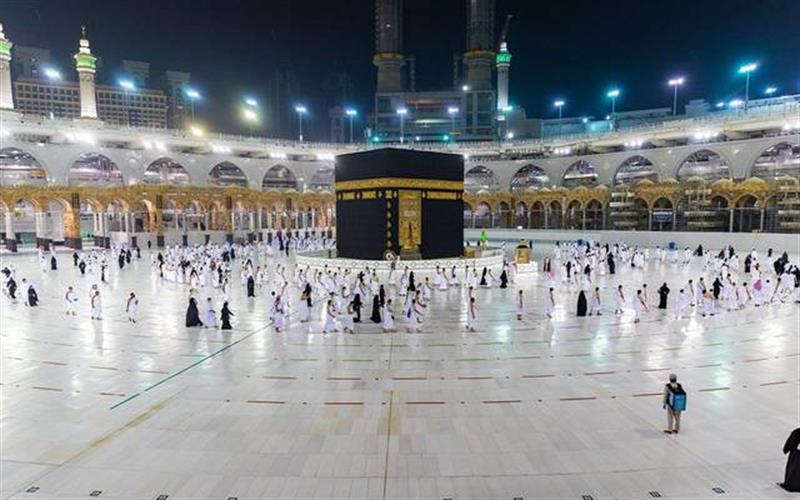 السعودية تبدأ اليوم تنفيذ قرارات جديدة بشأن القادمين إليها والمغادرين منها